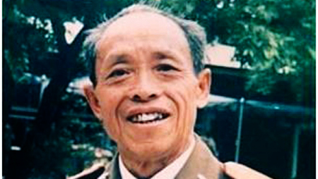 Héroe de la etnia Mong y el sonido de su zampoña